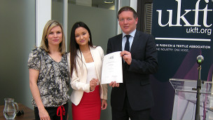 留英訪談：華人學生獲時尚業界獎