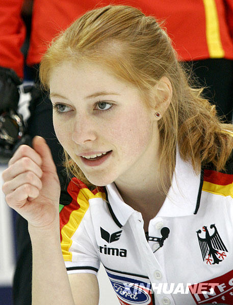 冰壺世錦賽上的美麗“風景”