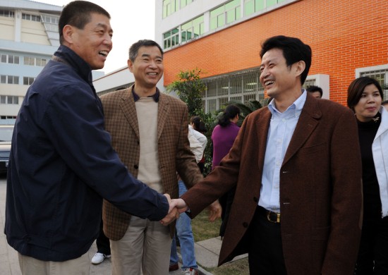 王寶泉率新一屆女排抵漳州 東道主陳忠和接風洗塵