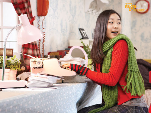 金妍兒賽場外美麗綻放