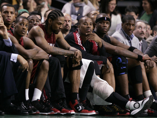 NBA季后賽：凱爾特人主場“滅火”