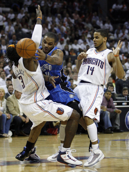 NBA：魔術率先晉級 雄鹿頂翻老鷹 太陽灼傷開拓者