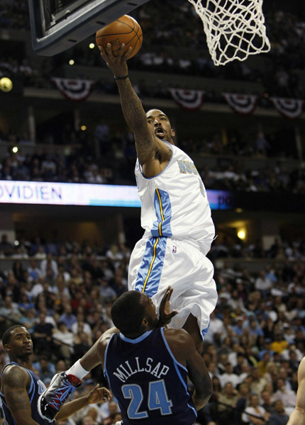 NBA季后賽：雄鹿頂翻老鷹 掘金扳倒爵士