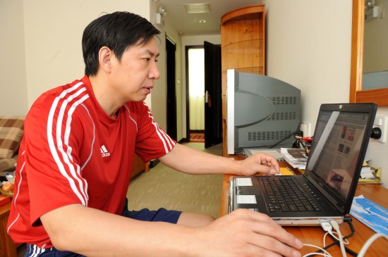 女排主帥王寶泉訓練場上過“五一”