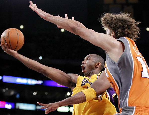 NBA：科比創(chuàng)季后賽新高 湖人再擒太陽(yáng)