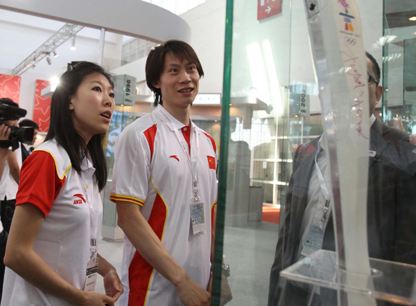 龐清/佟健亮相體博會