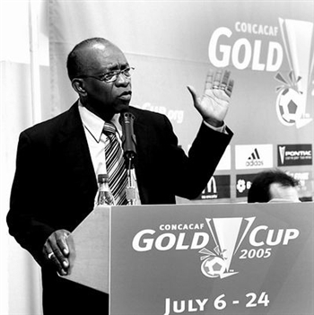 “黑金”煎熬國際足聯