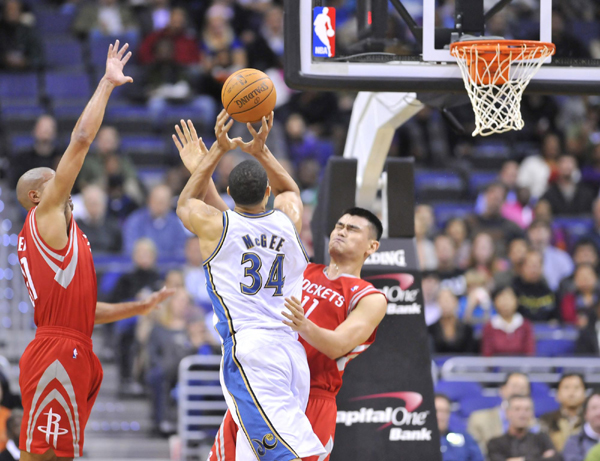 姚明傷退中國德比 易建聯13分奇才98:91力克火箭