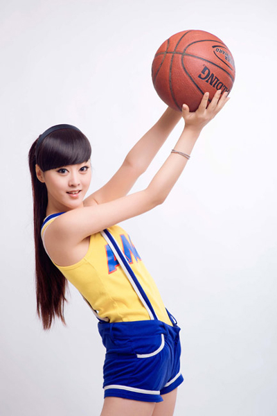 籃球?qū)氊惽啻红n麗寫真助威亞運(yùn)