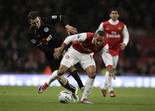 英格蘭聯(lián)賽杯：曼聯(lián)慘敗西漢姆 阿森納晉級(jí)四強(qiáng)