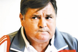 揭秘卡馬喬牽手國足的“臺前幕后”