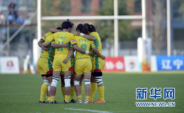 女子橄欖球決賽驚現71:0 北京隊不滿判罰消極比賽